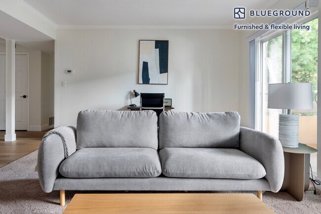 Foto del edificio - 141 Wellesley Cres