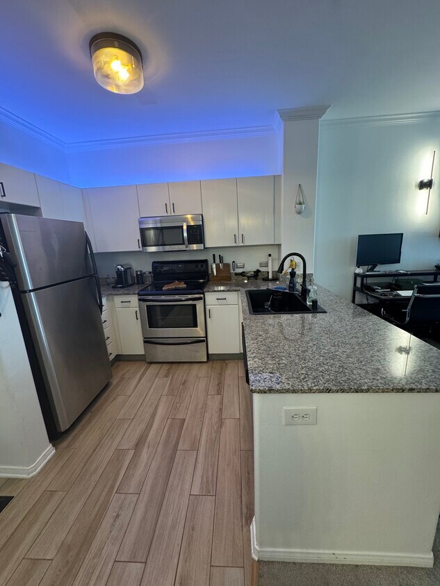 Foto principal - 1642 7th Ave