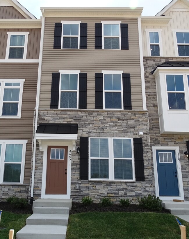 Building Photo - 4605 Abbotswell Pl