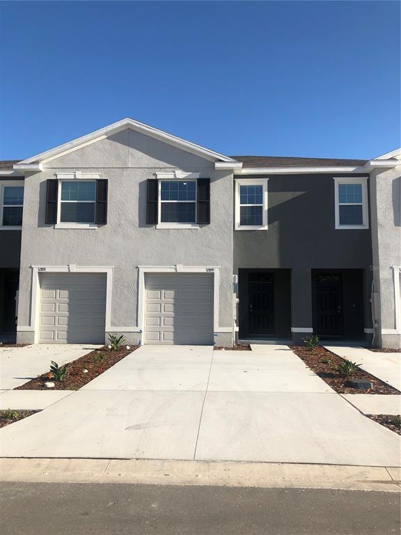 Building Photo - 32895 Pez Landing Ln