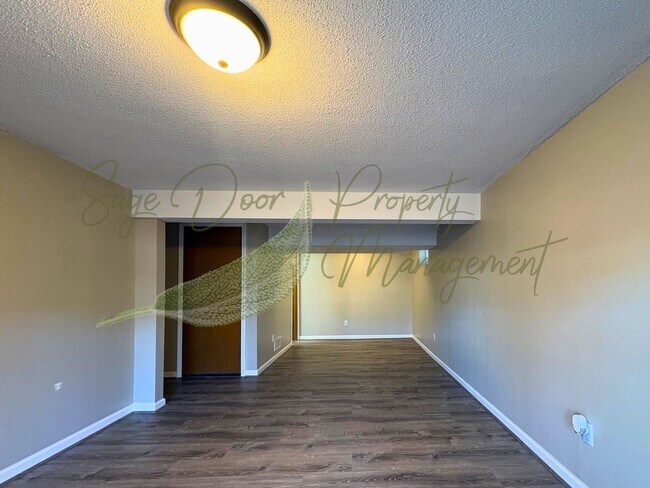 Foto del edificio - 1016-1018 SW Kingscross Rd