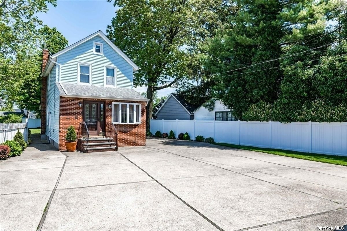 Foto principal - 40 Earle Ave