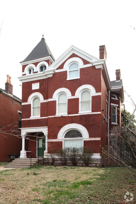 Building Photo - 1371 S 2nd St
