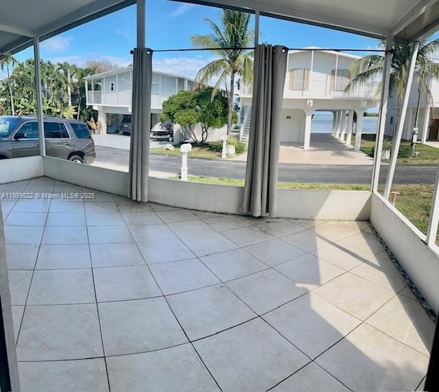 Building Photo - 810 S Jade Dr
