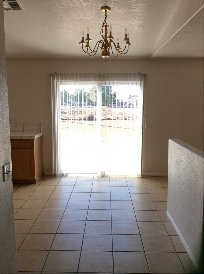 Foto del edificio - 20425 Zuni Rd