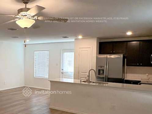 Foto del edificio - 10648 Sewell Cir