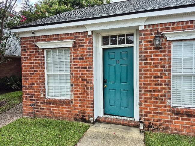 Photo - 152 S Foster Dr Townhome