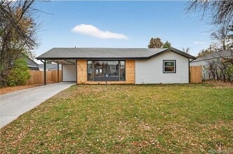 Building Photo - 4910 E Missouri Ave