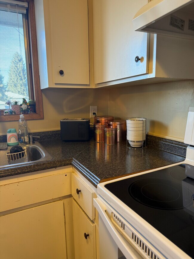 Foto del edificio - 2223 E Joseph Ave