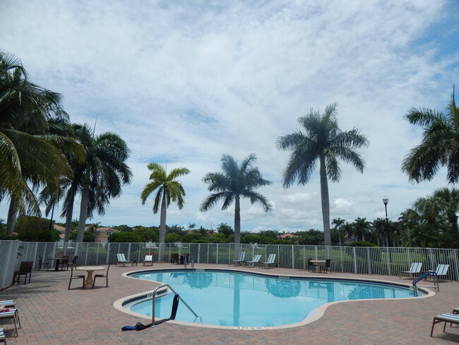 Building Photo - 4805 N Wickham Cir