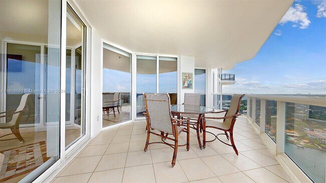 Building Photo - 4779 Collins Ave