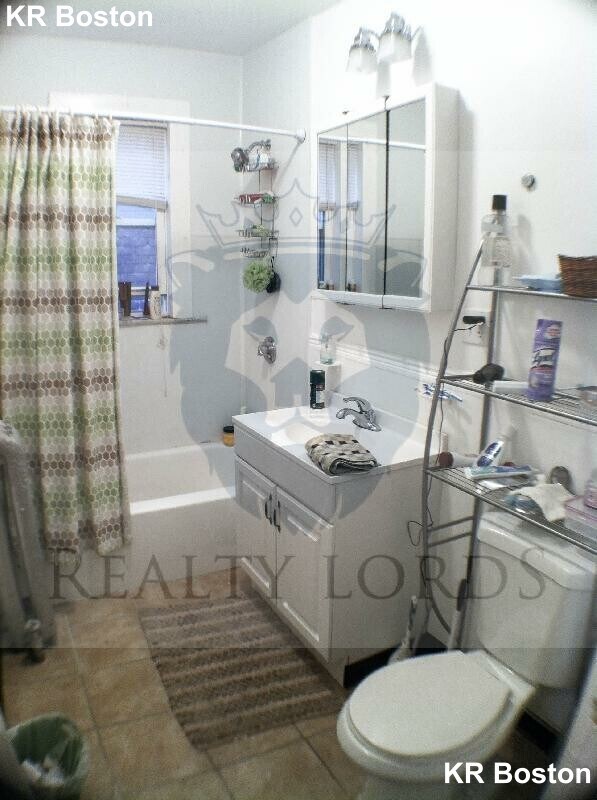 Foto principal - 165 Kelton St
