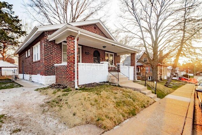 Building Photo - 6530 Avalon Ave