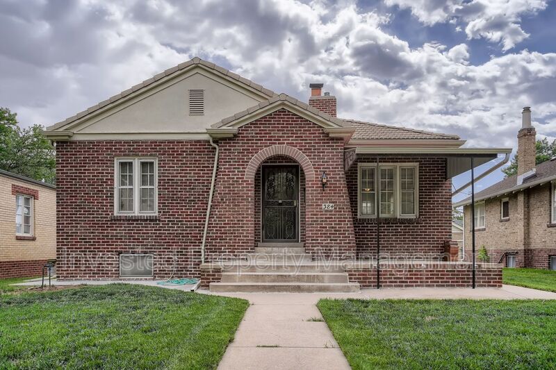 Foto principal - 384 N Ogden St
