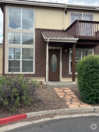 Building Photo - 1520 E Helen Way