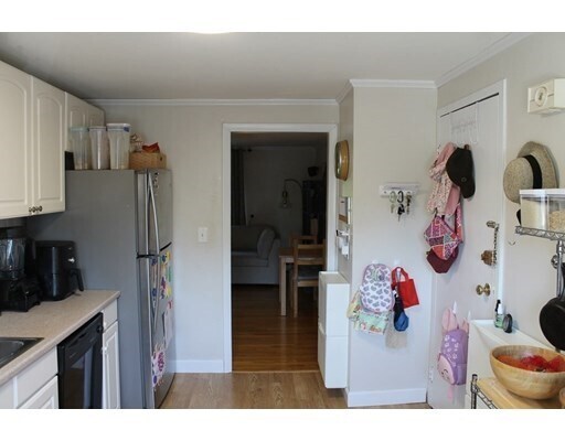 Building Photo - 28 Bryon Rd