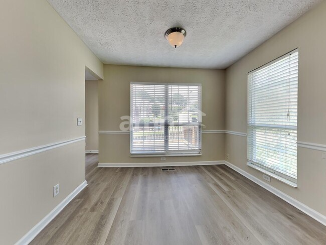 Foto del edificio - 3000 S Waterford Ct