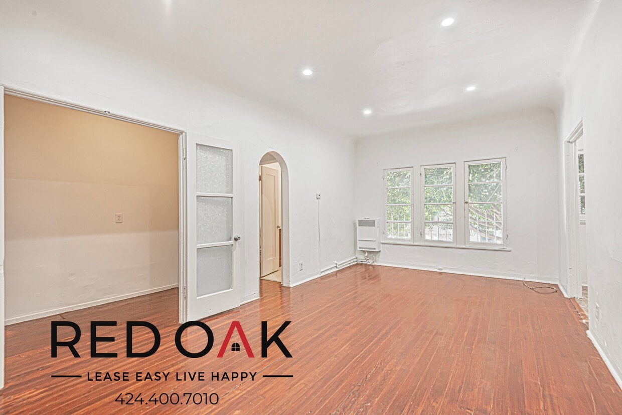 Foto principal - 706 N St Andrews Pl