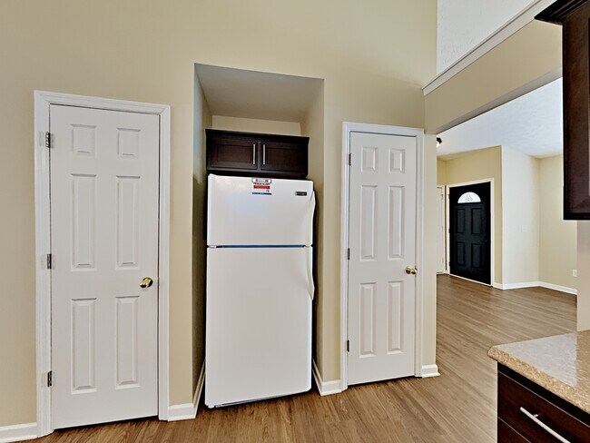 Foto del edificio - 102 Sumner Meadows Ct