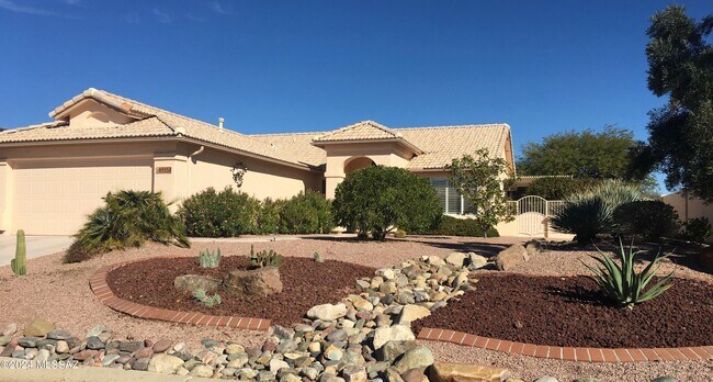 Foto del edificio - 65558 E Rose Ridge Dr