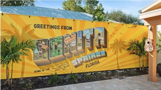 Foto del edificio - ** 2 BEDROOM\1 BATH DUPLEX READY FOR A LON...