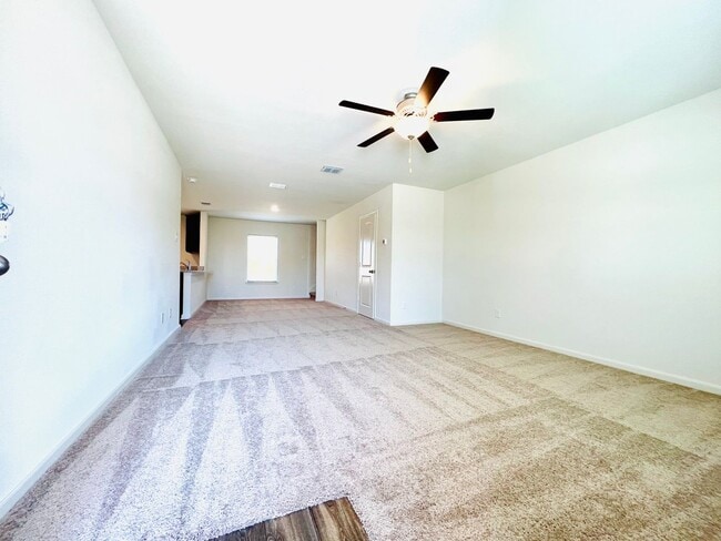 Foto del edificio - Gorgeous 3 bedroom | 2.5 bath home in great location!