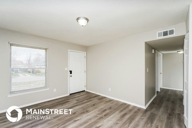 Building Photo - 6506 Maravian Dr