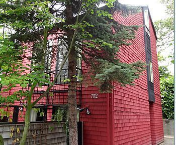 Foto del edificio - Husky Townhomes