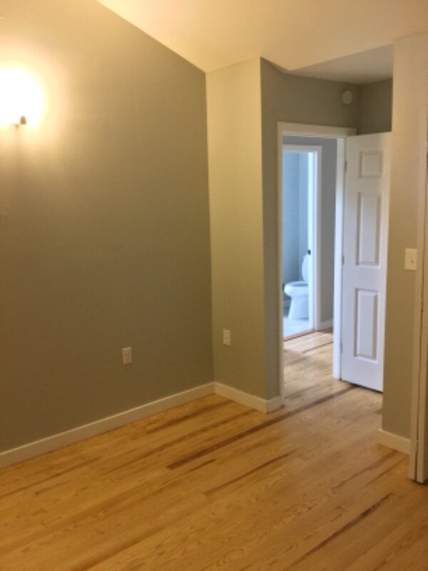 Foto del edificio - 300 Elmira St