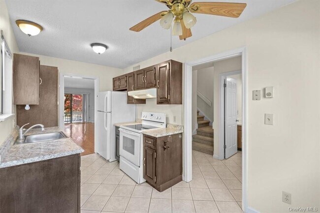 Building Photo - 49 A Heritage Hills