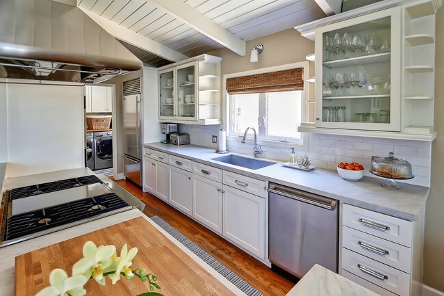 Cocina - 725 12th St