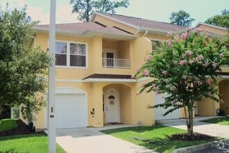 Building Photo - 542 NW 39th Rd