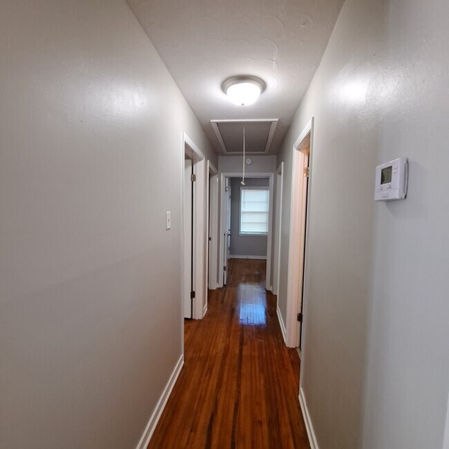 Building Photo - 4261 Zaio Ave