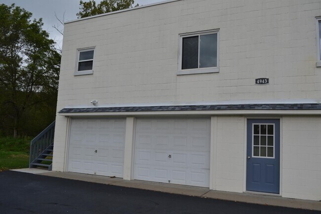 Building Photo - 4943 Bull Creek Rd
