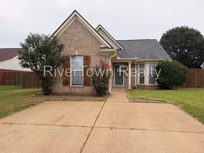 Photo - 10570 Pecan View Drive House