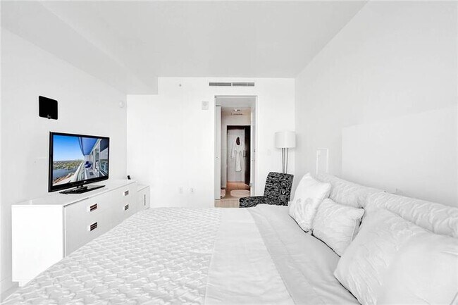 Foto del edificio - 3101 Bayshore Dr