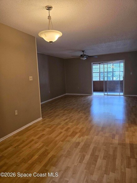 Foto del edificio - 3135 Shady Dell Ln