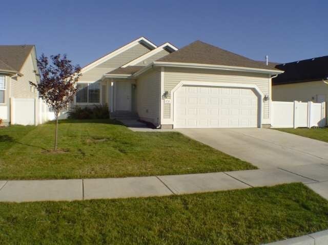 Primary Photo - Mead School District 3 Bedroom 2 Bath Home