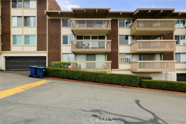 Foto del edificio - 6542 Ocean Crest Dr