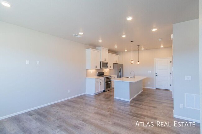 Foto del edificio - 9486 W 58th Ave