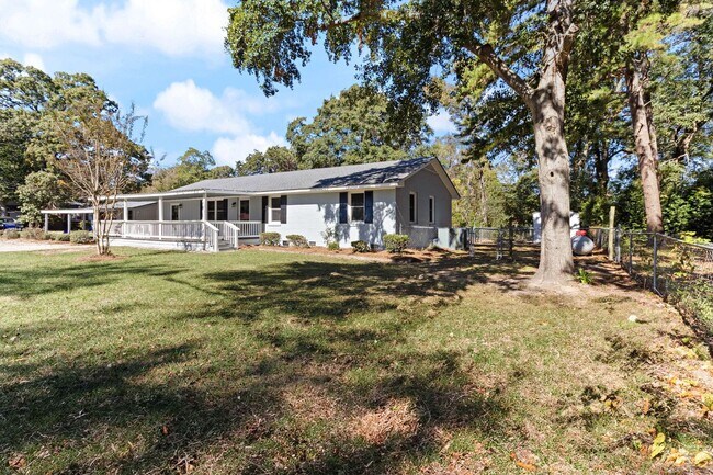 Foto del edificio - 1106 Bullard St