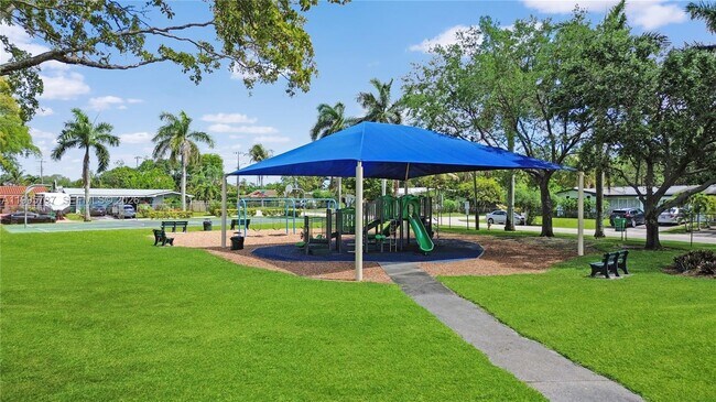 Foto del edificio - 6331 SW 35th St