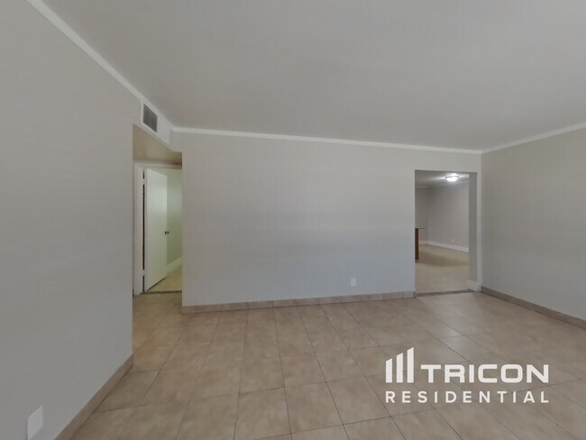 Foto del edificio - 1649 W Pueblo Ave