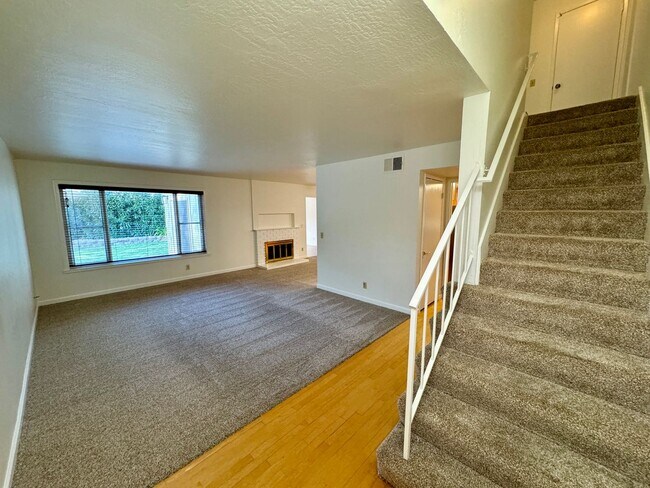 Building Photo - Opportunity to Live in the Desired Danvill...