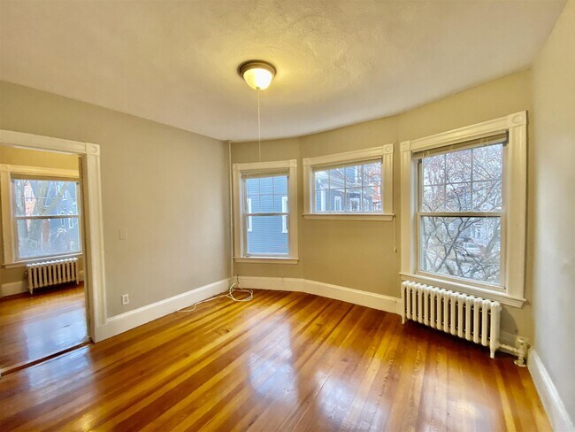 Building Photo - 9 Eustis St