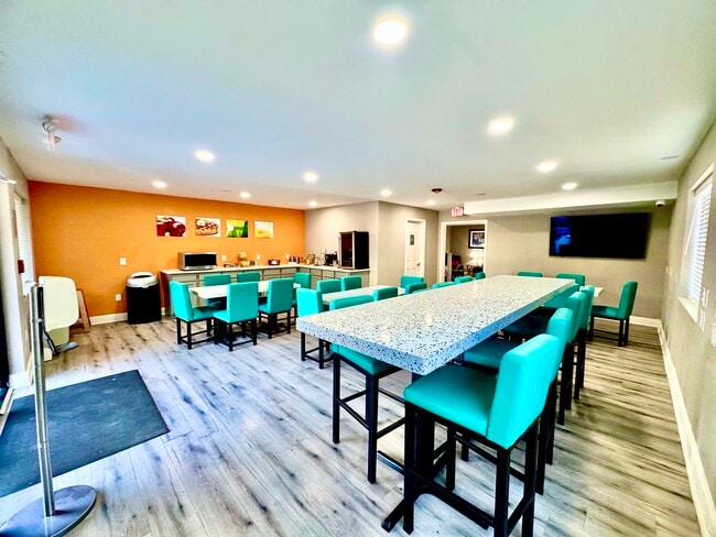 Foto del edificio - Premier Extended Stay