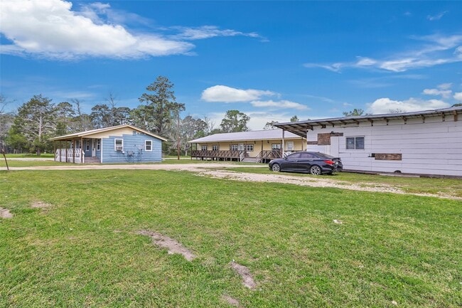 Building Photo - 10821 Highway 150 Unit 15