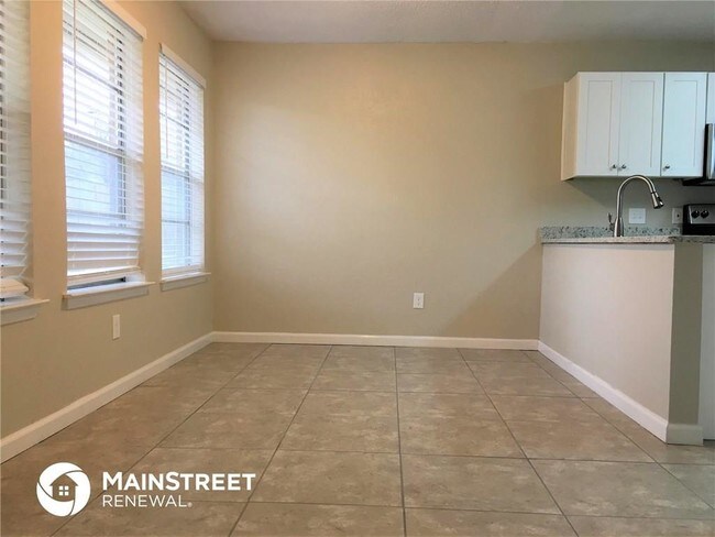 Building Photo - 3814 Wrentham Dr