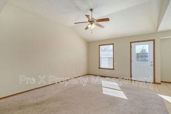 Foto del edificio - 5544 David St W