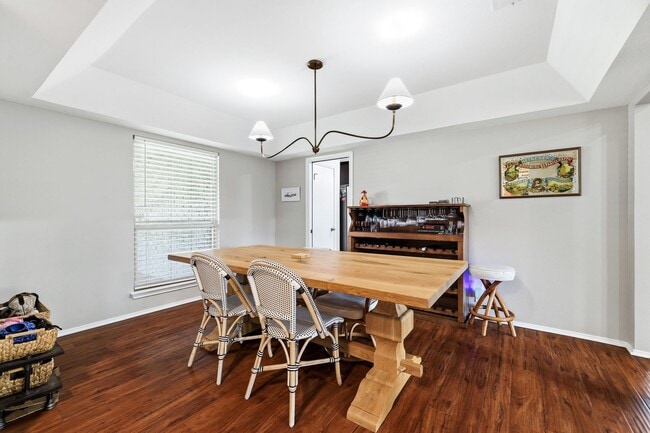 Building Photo - Corner Lot Gem in Oak Meadow